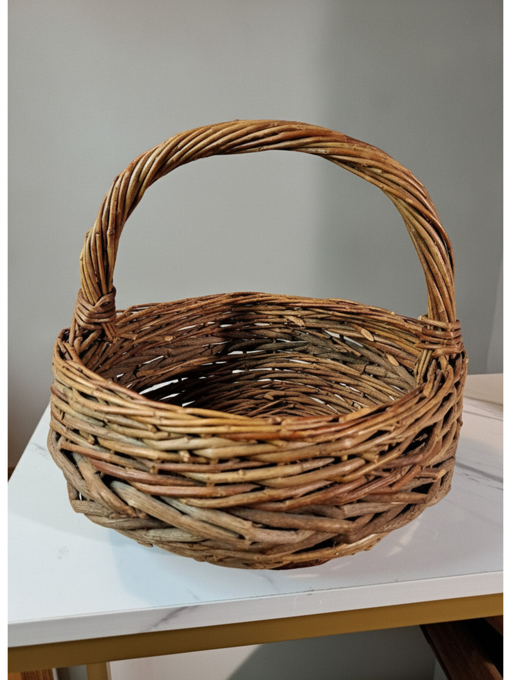 Vintage Rustic Country Hand-woven Vine Gathering Basket w/ Curved Handle 10"